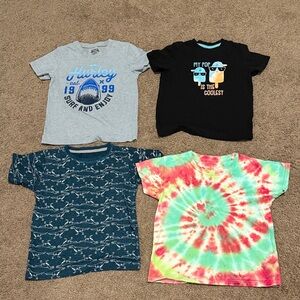 Bundle of 4 t shirt boys size 5